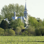 Église de Saint-Joachim dans un cadre champêtre